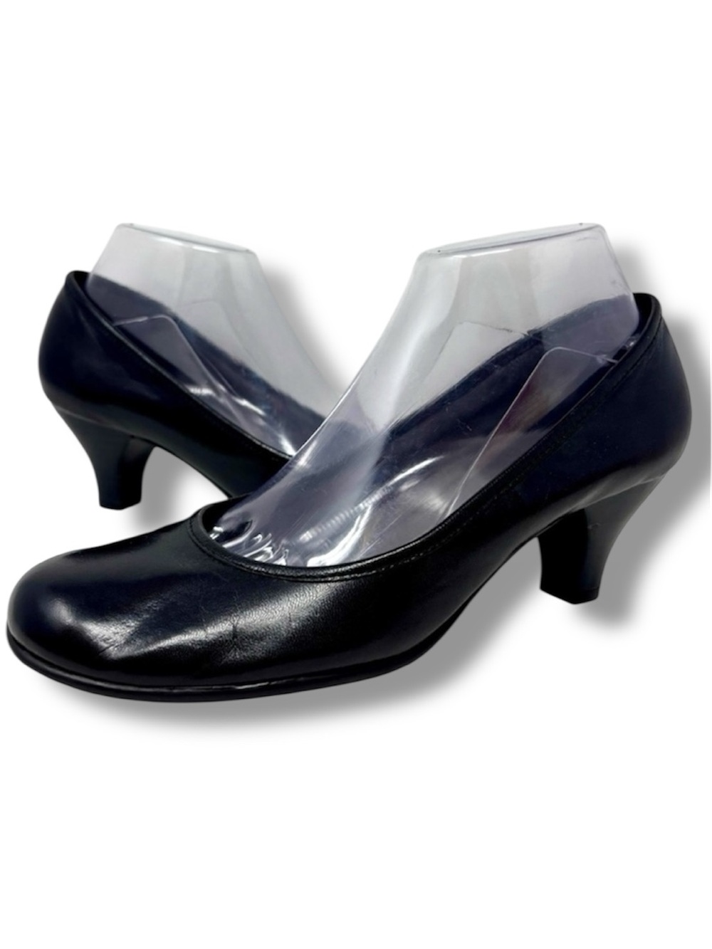 Aerosoles Women's 8.5 Black Leather Round Toe Heels Pumps Career Business Casual